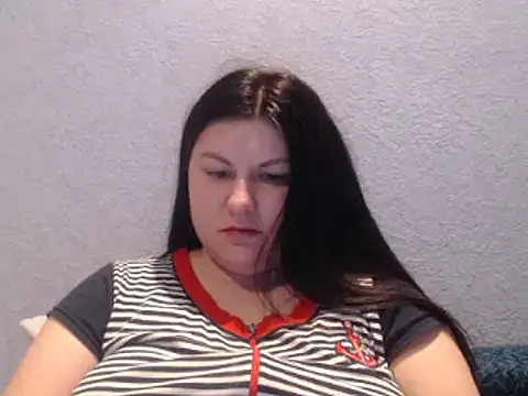 KiraSwee online show from 02/21/25, 07:32