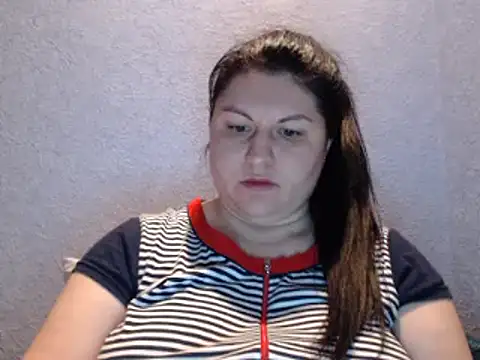 KiraSwee online show from 09/27/25, 04:01