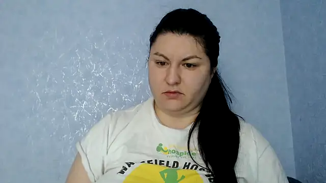 KiraSwee online show from 11/27/25, 06:59