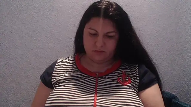 KiraSwee online show from 12/18/25, 03:51