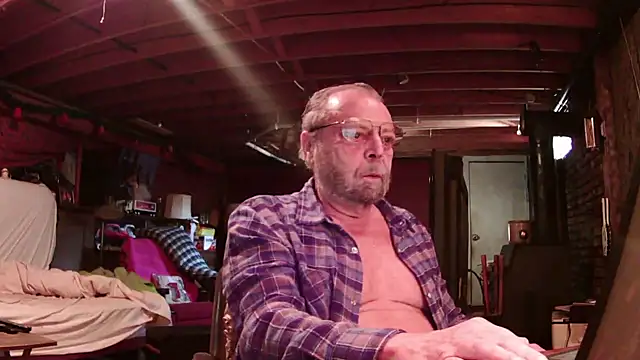 Snapshot of mercuryice chatting on 12/31/24, 03:42 mercuryice online show from 12/31/24, 03:42