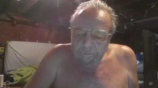 Snapshot of mercuryice chatting on 09/14/25, 04:28 mercuryice online show from 09/14/25, 04:28