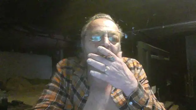 Snapshot of mercuryice chatting on 02/21/26, 06:31 mercuryice online show from 02/21/26, 06:31