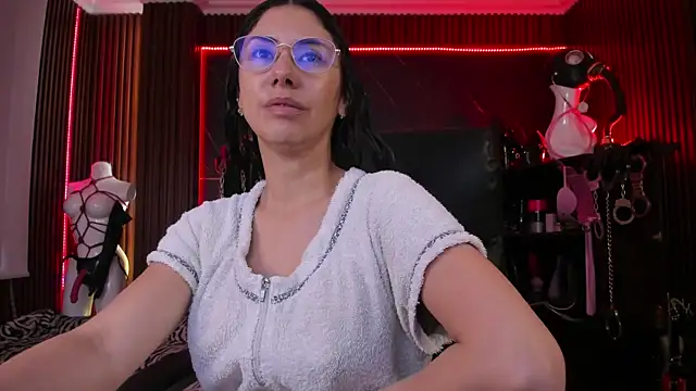 XiaQueen online show from 10/30/25, 11:22