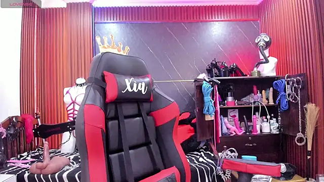 XiaQueen online show from 04/11/26, 02:21