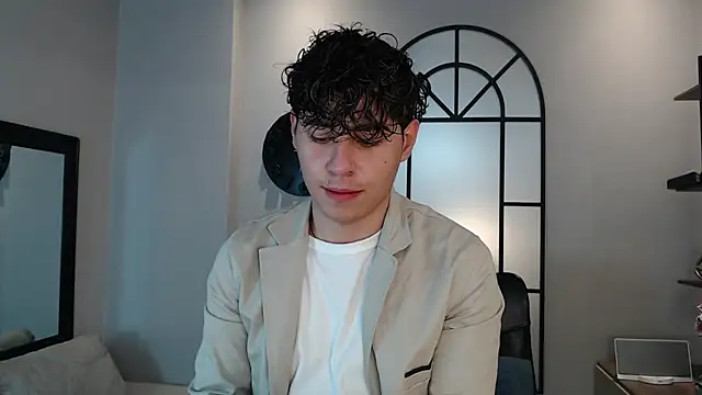 Gabriell ramirez online show from 03/10/25, 03:34