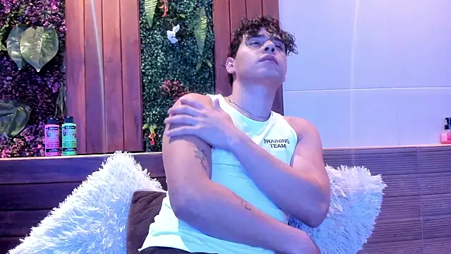 Gabriell ramirez online show from 03/13/25, 03:33