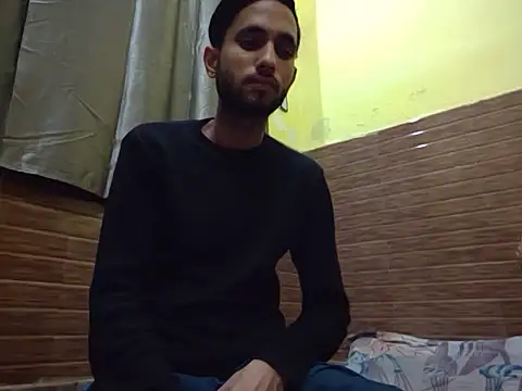 Queen Couple online show from 03/08/25, 04:50