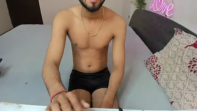 Queen Couple online show from 11/22/25, 06:23