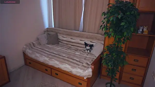 EleneBrach online show from 09/17/25, 07:32