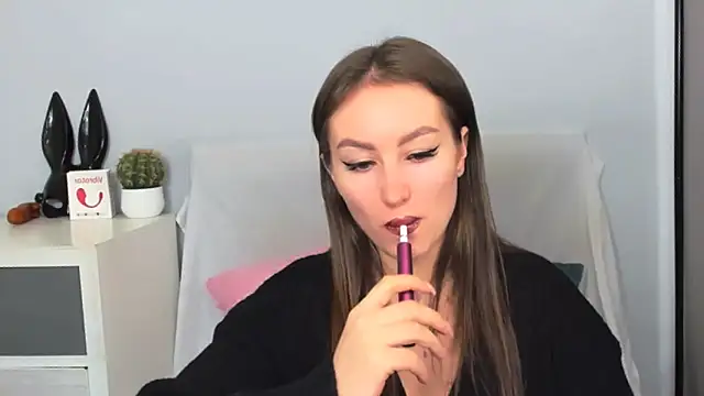 DonnaCam online show from 02/08/26, 07:17