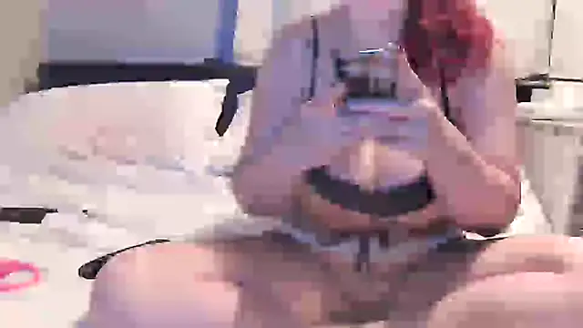 Snapshot of BigTitsTillyX chatting on 03/22/25, 09:31 BigTitsTillyX online show from 03/22/25, 09:31