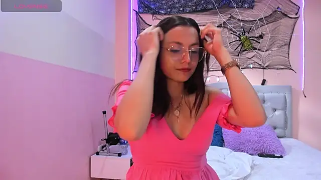 littletammy4u  online show from 10/24/25, 12:34