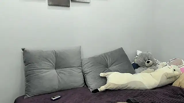 MollyMi0 online show from 02/13/25, 03:07