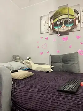 MollyMi0 online show from 02/17/25, 09:19