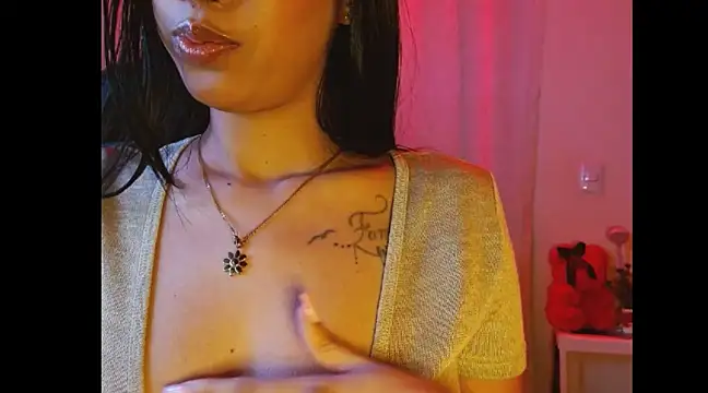 SallyWhitee online show from 03/21/25, 06:27