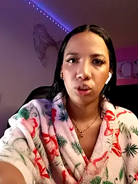 SallyWhitee online show from 02/12/26, 05:24