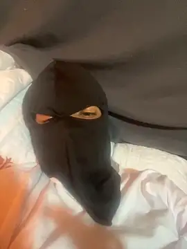 tunenarica22 online show from 12/01/25, 02:11