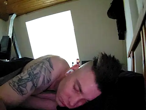 Foxtrott 242 online show from 02/15/26, 02:03