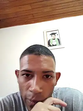 Mineirinho043 online show from 02/09/25, 06:37