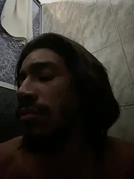 Snapshot of Mineirinho043 chatting on 05/25/26, 02:39 Mineirinho043 online show from 05/25/26, 02:39