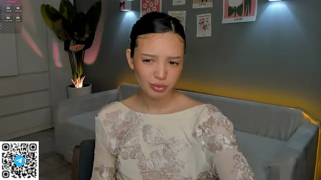 Snapshot of RikoAsada chatting on 09/17/25, 07:21 RikoAsada online show from 09/17/25, 07:21