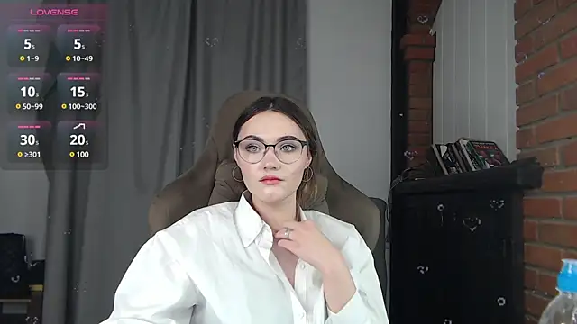 Kira Jin online show from 02/14/25, 11:53