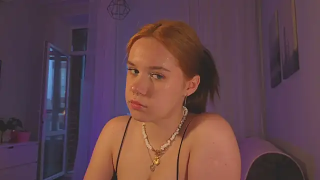 Snapshot of Mia_Luw chatting on 06/17/26, 02:51 Mia Luw online show from 06/17/26, 02:51
