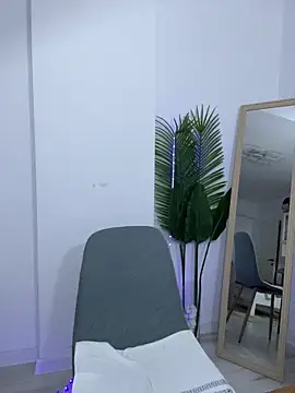 Celine Roxelle online show from 10/13/25, 03:23