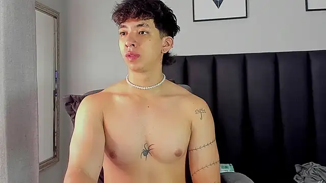 ISAAC CRYSTON online show from 02/26/25, 07:38