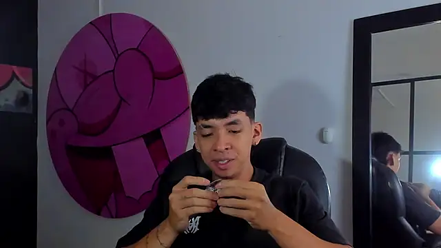 ISAAC CRYSTON online show from 09/08/25, 07:46