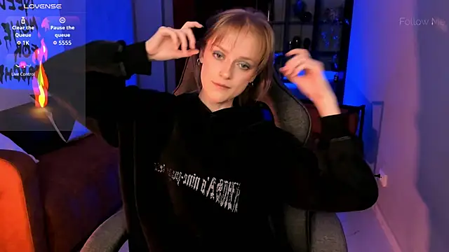 KiraMontoya online show from 12/16/25, 08:36