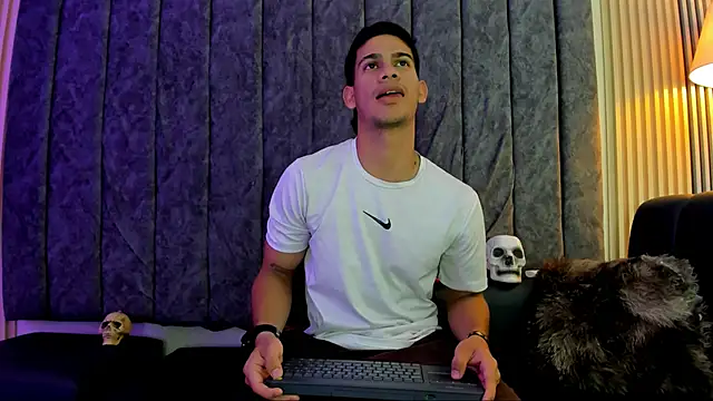 ANDRES STUD online show from 09/25/25, 04:27