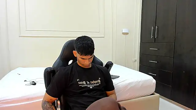 ANDRES STUD online show from 04/16/26, 03:40