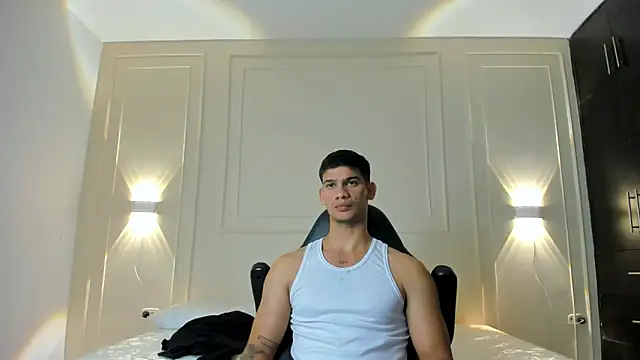 Snapshot of ANDRES_STUD chatting on 06/23/26, 03:26 ANDRES STUD online show from 06/23/26, 03:26