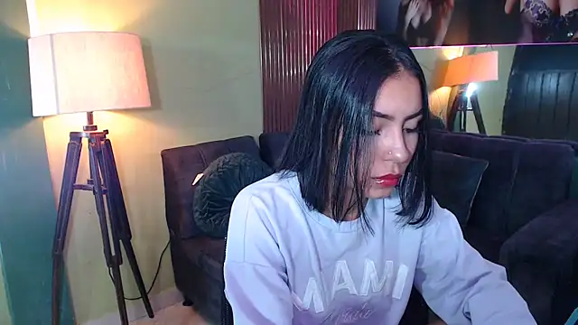 julieta fn online show from 12/04/25, 02:48