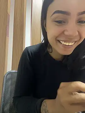 julieta fn online show from 04/15/26, 02:13