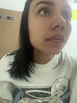 julieta fn online show from 04/17/26, 01:36