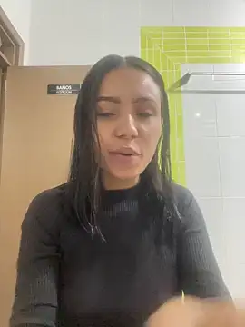 julieta fn online show from 04/18/26, 01:26