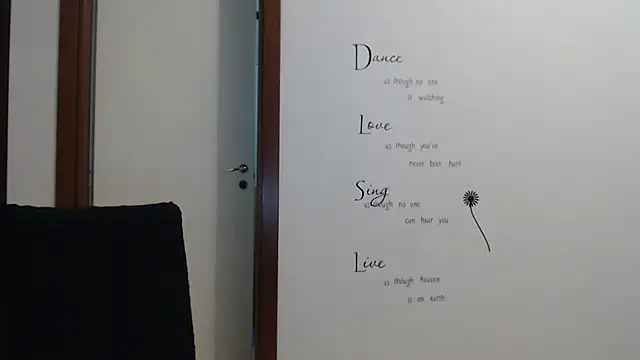 Snapshot of Eva_Eldis chatting on 09/09/25, 01:43 Eva Eldis online show from 09/09/25, 01:43