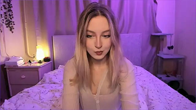 Snapshot of margorazentals chatting on 09/15/25, 08:20 margorazentals online show from 09/15/25, 08:20