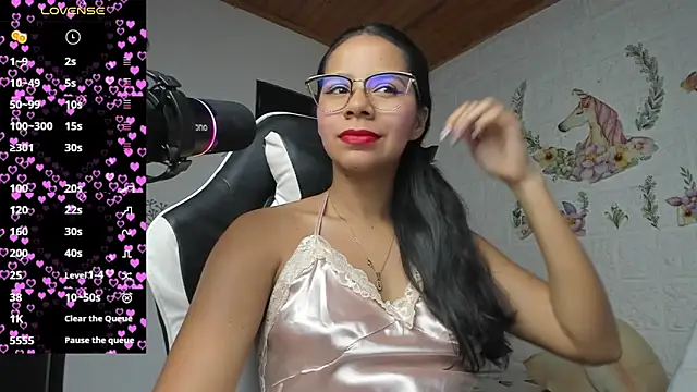 Snapshot of alisson_hoffman05 chatting on 07/30/26, 10:20 alisson hoffman05 online show from 07/30/26, 10:20