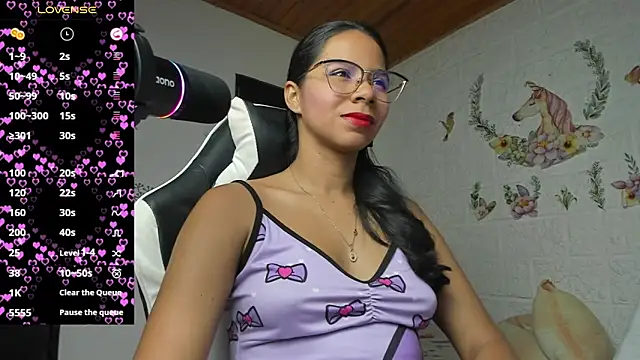 Snapshot of alisson_hoffman05 chatting on 08/01/26, 03:22 alisson hoffman05 online show from 08/01/26, 03:22
