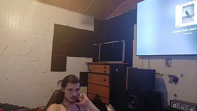 Snapshot of nuttyking2022 chatting on 11/05/25, 12:27 nuttyking2022 online show from 11/05/25, 12:27