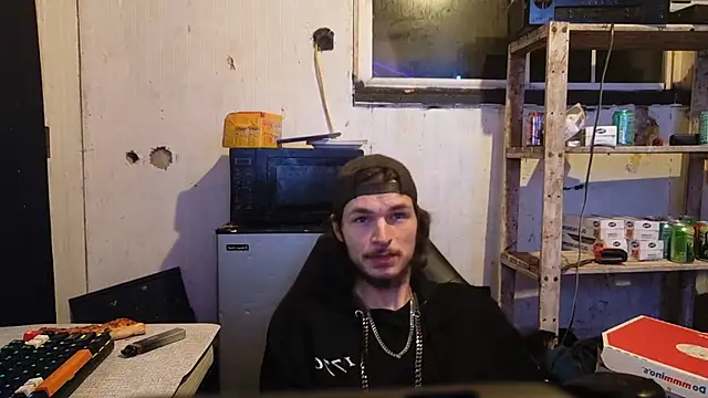 Snapshot of nuttyking2022 chatting on 11/26/25, 10:16 nuttyking2022 online show from 11/26/25, 10:16