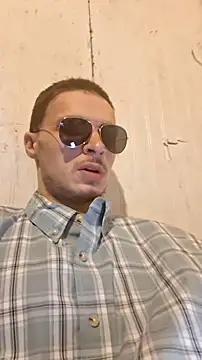 Snapshot of nuttyking2022 chatting on 02/17/26, 04:31 nuttyking2022 online show from 02/17/26, 04:31