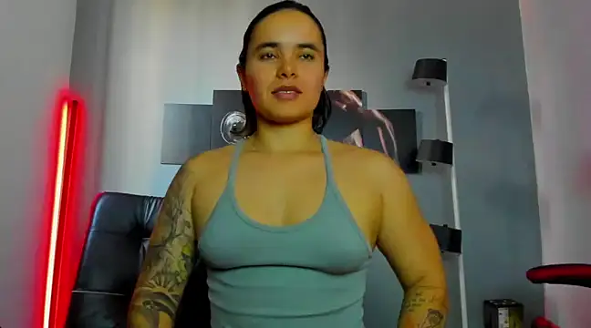 karlyjons12 online show from 02/20/25, 02:13