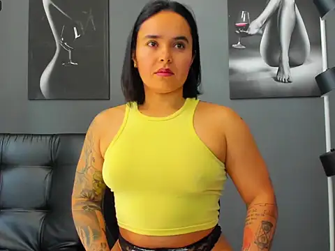 karlyjons12 online show from 10/07/25, 04:15