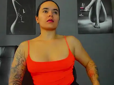 Snapshot of karlyjons12 chatting on 11/29/25, 12:41 karlyjons12 online show from 11/29/25, 12:41