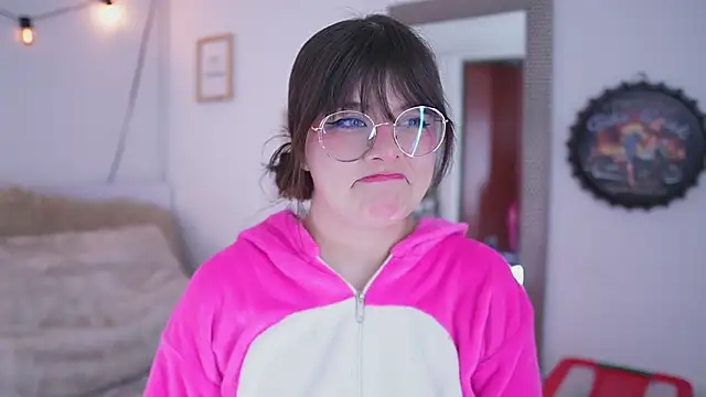 Snapshot of Neekito_ chatting on 02/12/25, 12:37 Neekito  online show from 02/12/25, 12:37